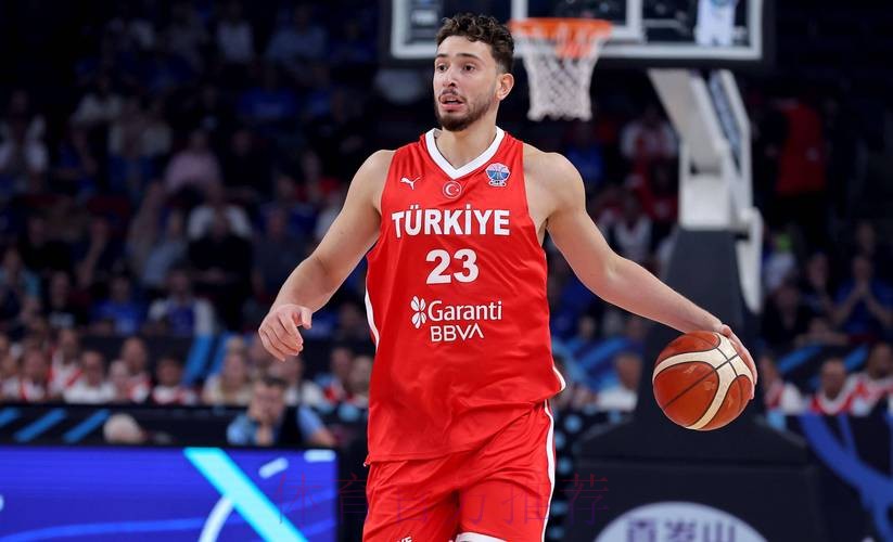 乌度卡:申京开局投丢了一些球,但用其他方式影响了比赛 乌度卡:申京开局投丢了一些球,但用其他方式影响了比赛